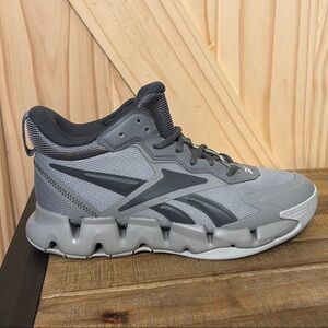 NEW! Reebok Zig Encore Basketball Sneakers Shoes Mens 7 Womens 8.5